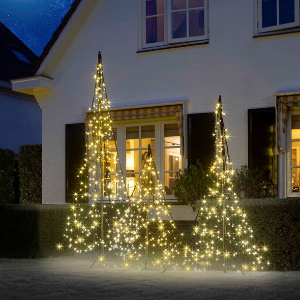 Fairybell 3 meter høj LED juletræ med 480 LED\'er i varm hvid, med "Twinkle effekt" og inklusiv stang 300-480-03-EU
